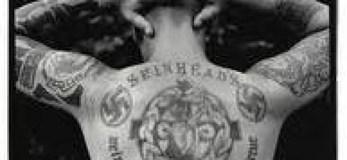 Dinâmica em sala de aula: Intolerância – Os Skinheads