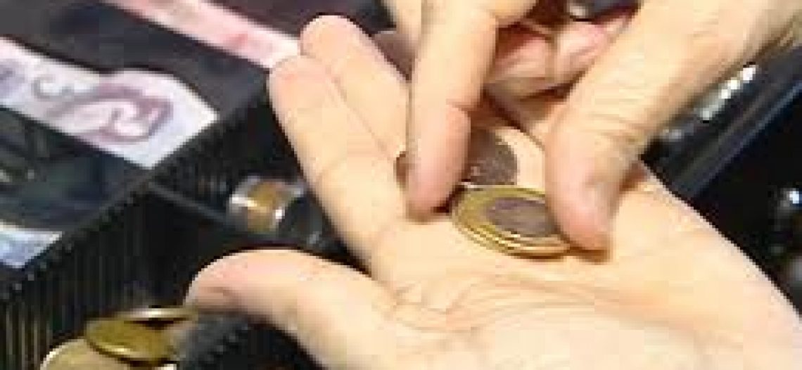 Seu Weber faltaram 10 centavos, posso trazer depois?