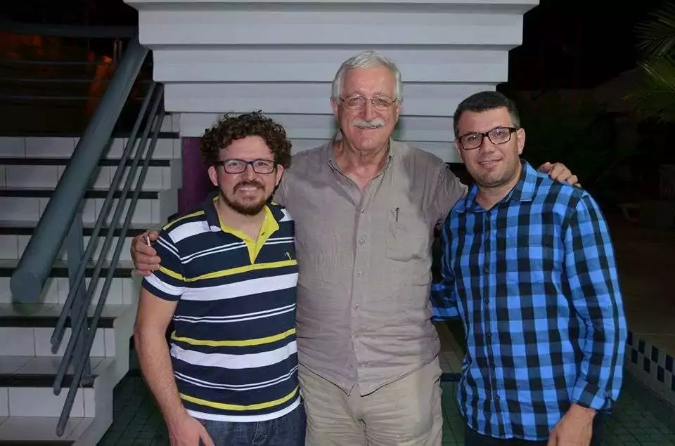Entrevista com Nelson Tomazi: o humor e o ensino de Sociologia 2 23000311 1455523867836159 3365115457520639772 o